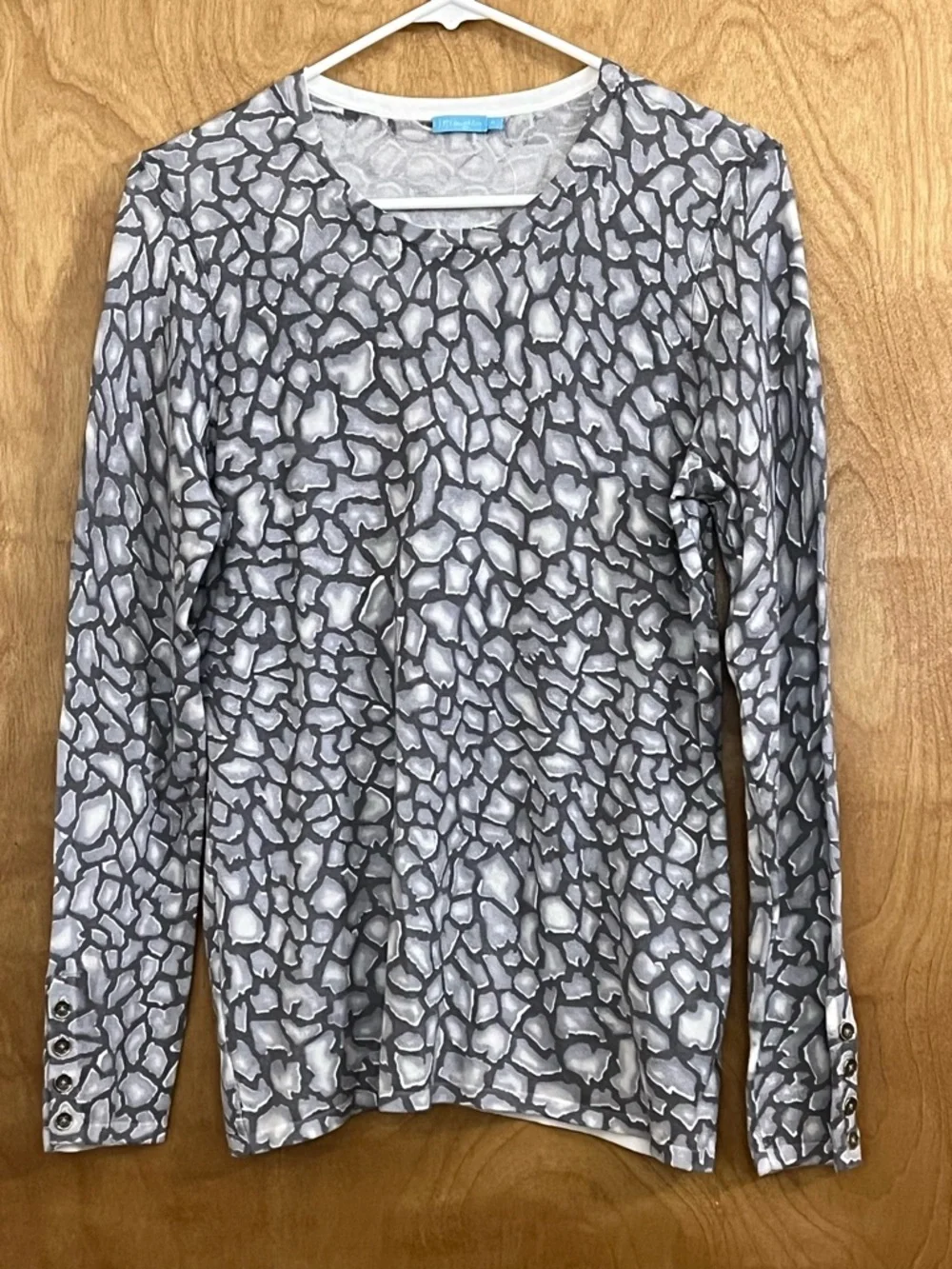 J. McLaughlin Gray and White Lenny Sweater M